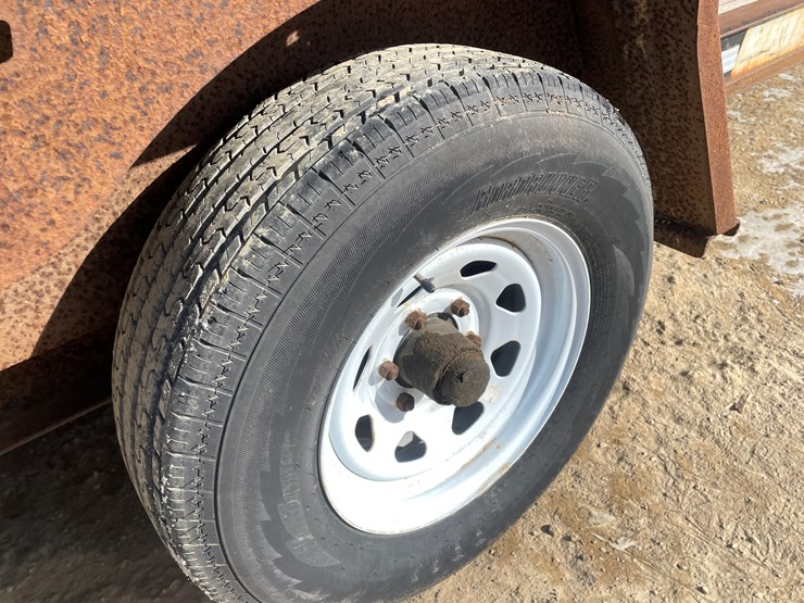 #300-•-2005-towmaster-dual-axle-trailer-(sells-with-no-title)-image-36