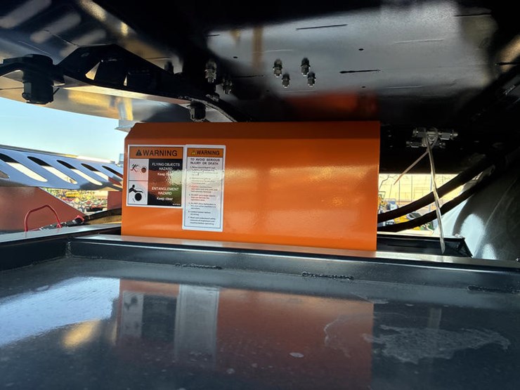 #115400-•-skidsteer-mt-72"-brush-cutter-image-3