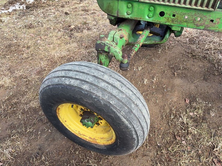 john-deere-3020-image-11