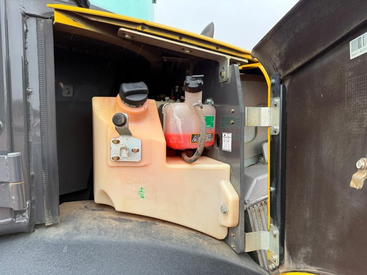 2022-new-holland-w80c-image-36