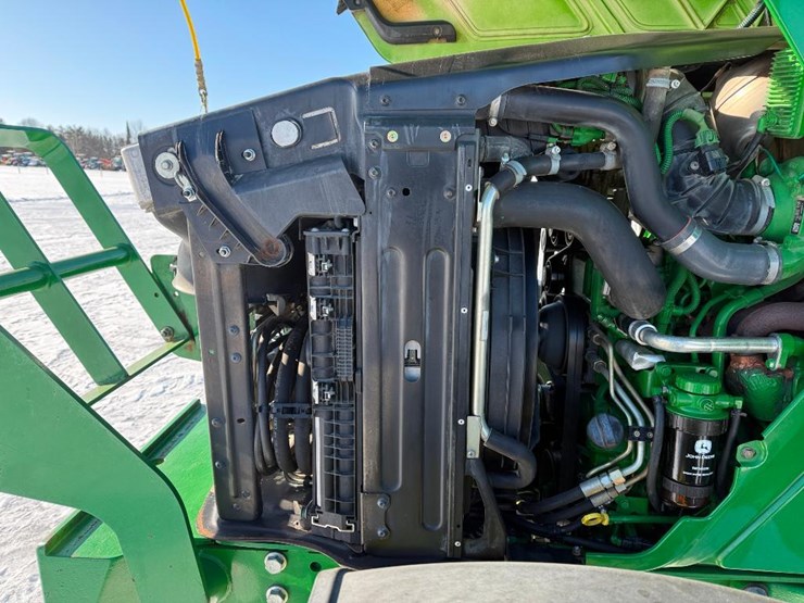 john-deere-6125r-image-45