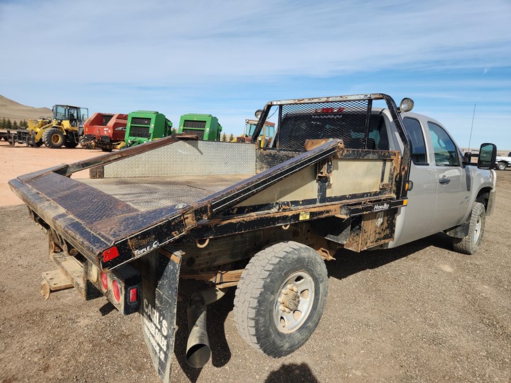 2009-gmc-3500-image-8