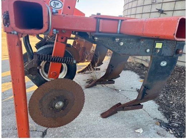 tye-118-610-image-11