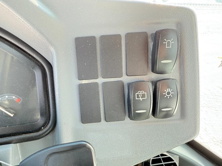 2016-volvo-l35g-image-54