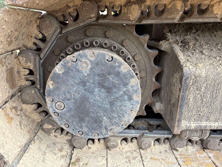 2017-caterpillar-336f-image-42