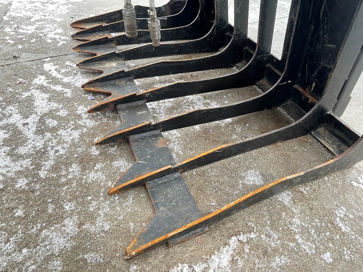 #4913-•-virnig-mini-skid-steer-mount-48"-grapple-bucket-image-15