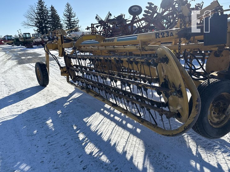 2003-vermeer-r23a-image-4