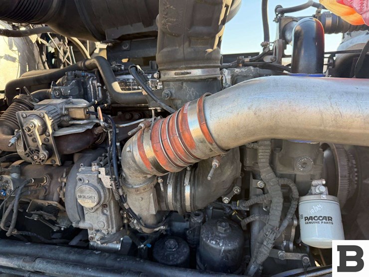 2015-kenworth-t800-image-47