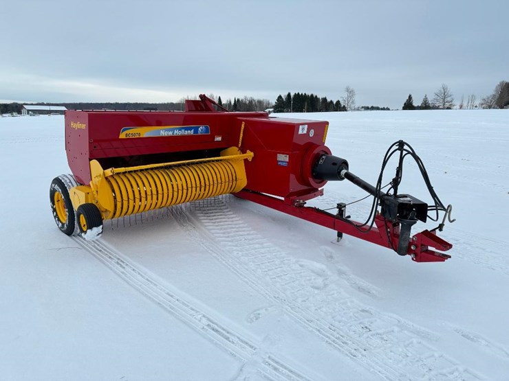 2015-new-holland-bc5070-image-1