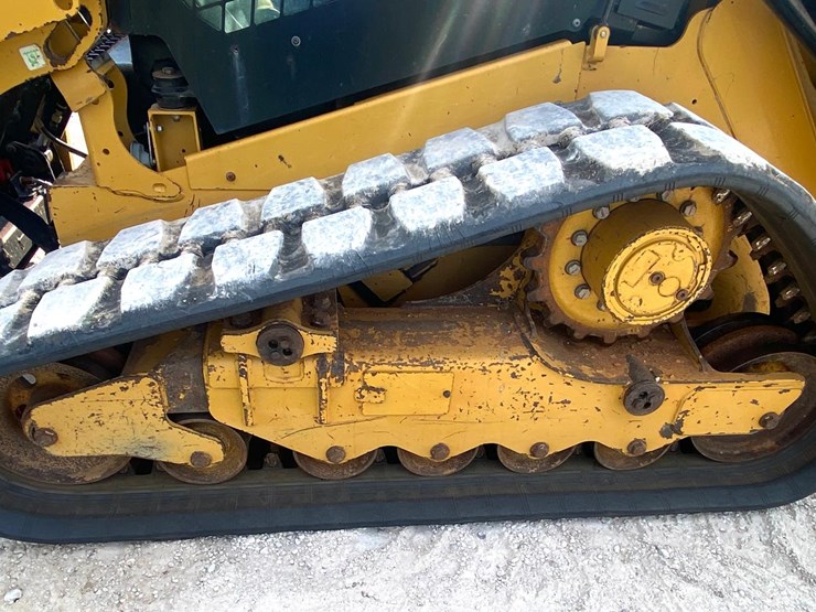 2023-caterpillar-249d3-image-9