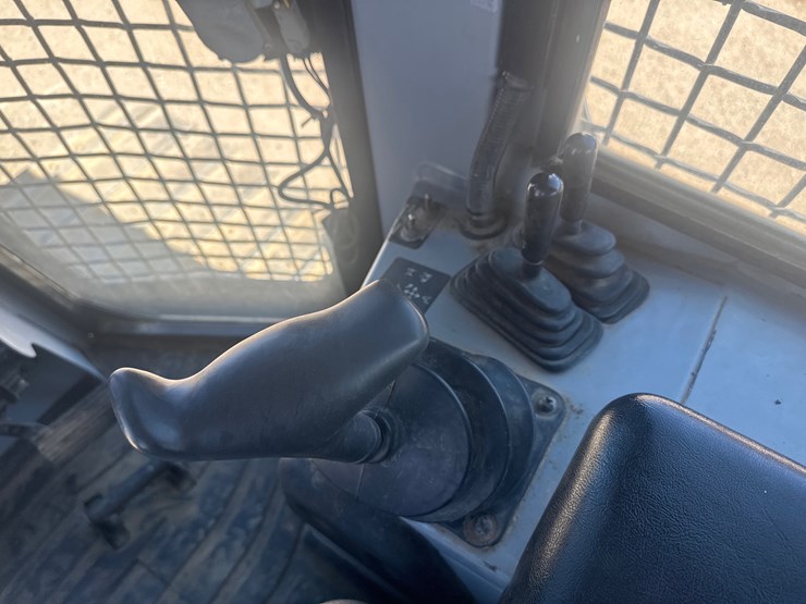 2002-deere-650h-lgp-image-23