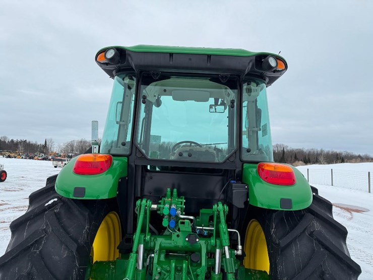 john-deere-6105e-image-24