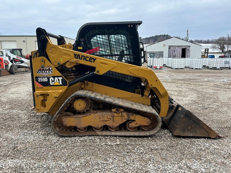 2017-caterpillar-259d-image-5
