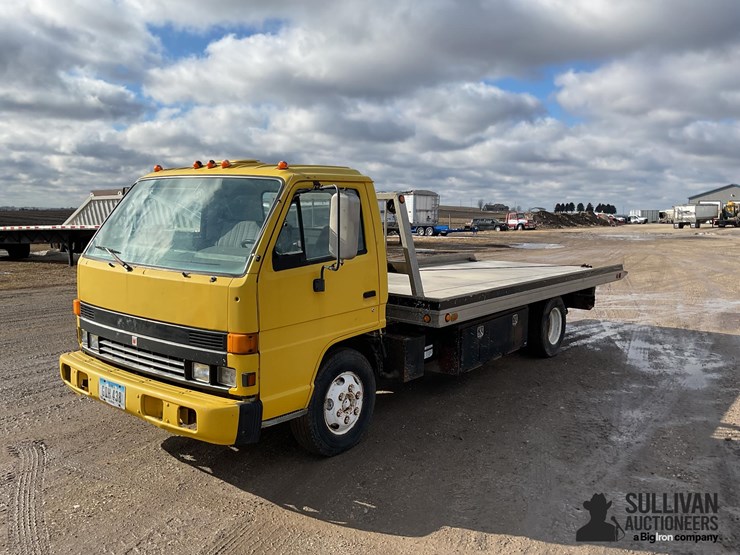 1994-isuzu-npr-image-1