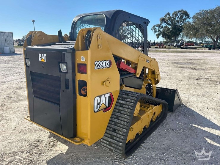 2019-caterpillar-239d3-image-3