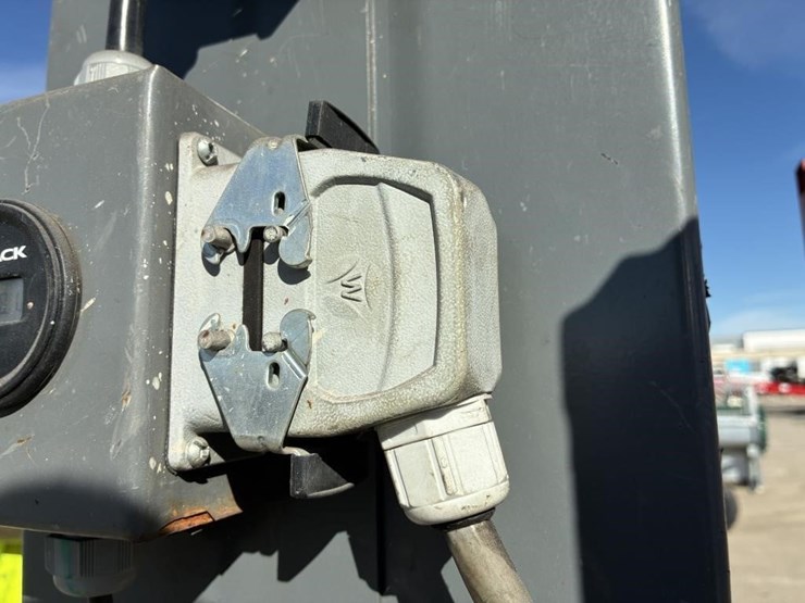 2016-skyjack-sj12-image-8