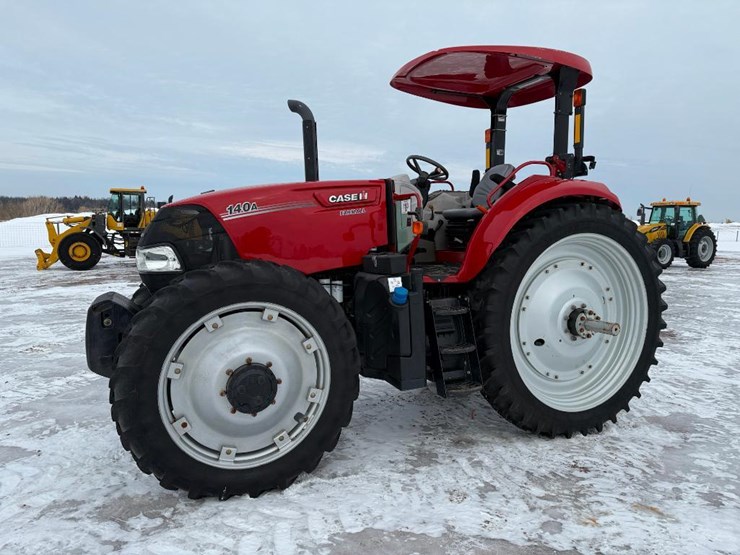 case-ih-farmall-140a-image-1