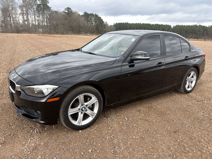 2014-bmw-320i-4-door-sedan-(84,380-miles)-image-1