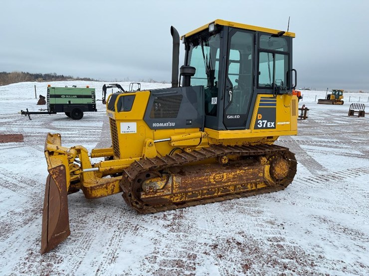 komatsu-d37ex-21-image-1