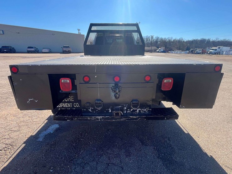 2014-dodge-ram-5500-image-7