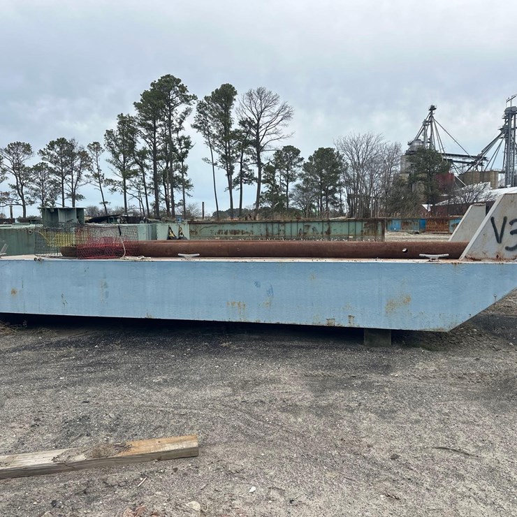 11 X 25FT PUSHER BOAT