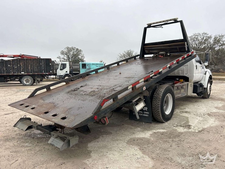 2001-ford-f650-image-3