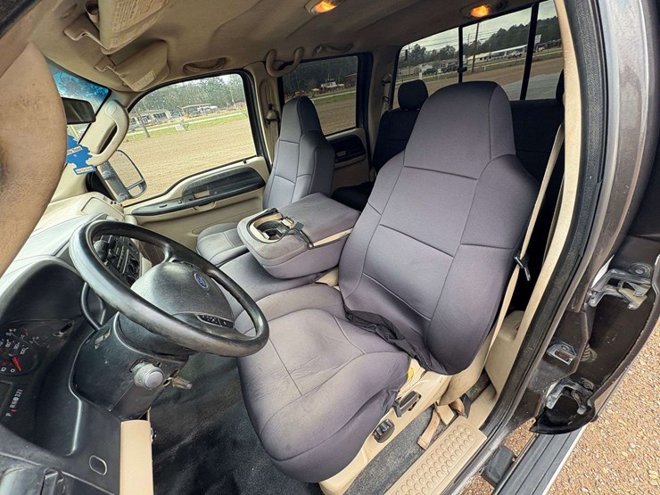 2005-ford-f350-image-17