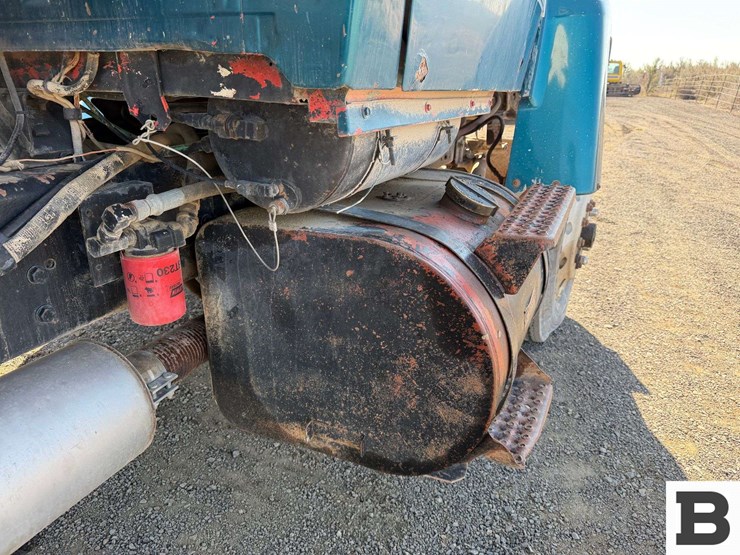 1981-ford-lt8000-image-33