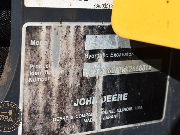 2021-deere-26g-image-42