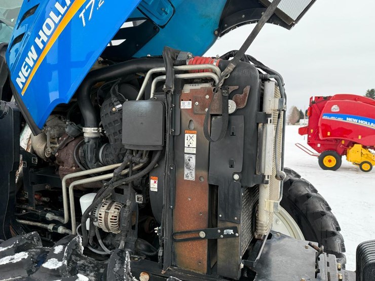 new-holland-t7.210-image-38