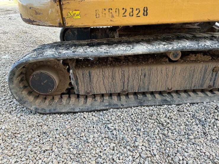 2021-caterpillar-306-cr-image-11