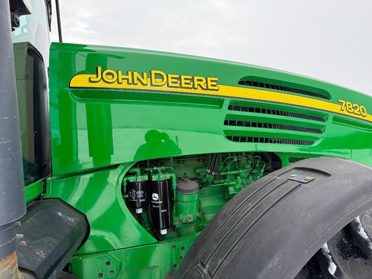 john-deere-7820-image-40