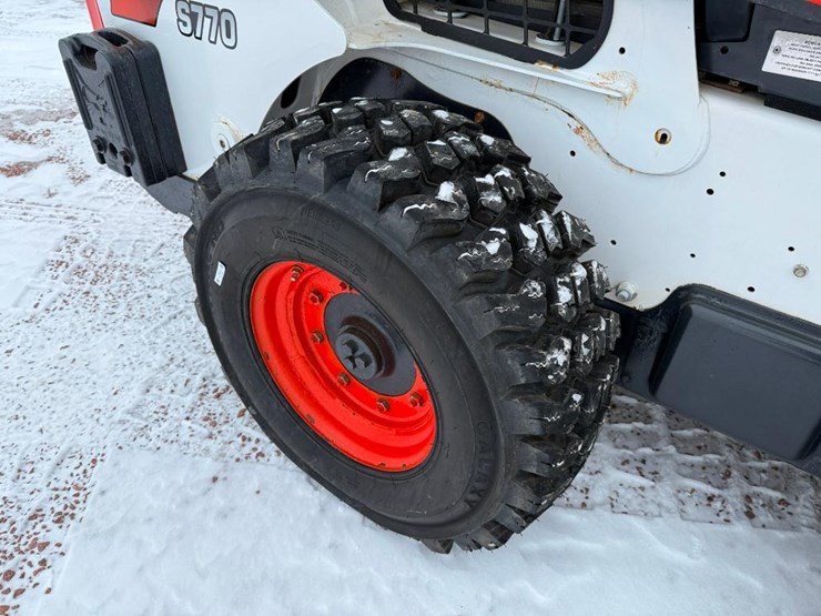2018-bobcat-s770-image-16