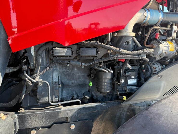 case-ih-magnum-250-image-39