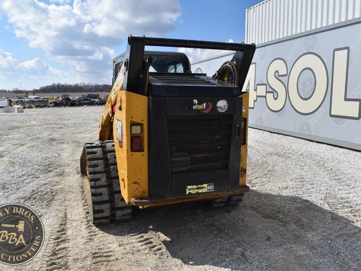 2020-caterpillar-299d3-image-12