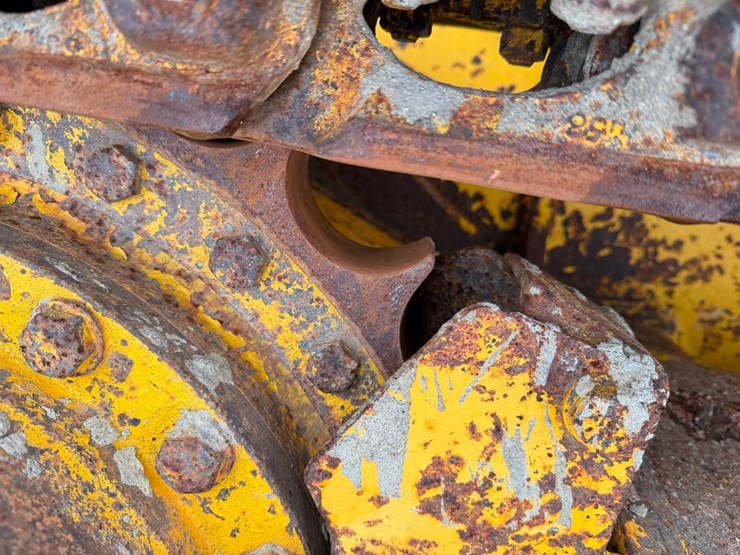 komatsu-d37ex-21-image-19