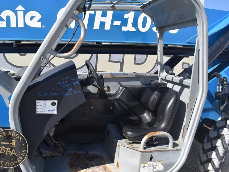 2007-genie-gth1056-image-17