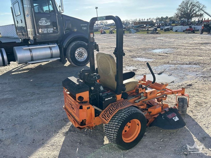 2010-scag-stt52v27ch-image-4