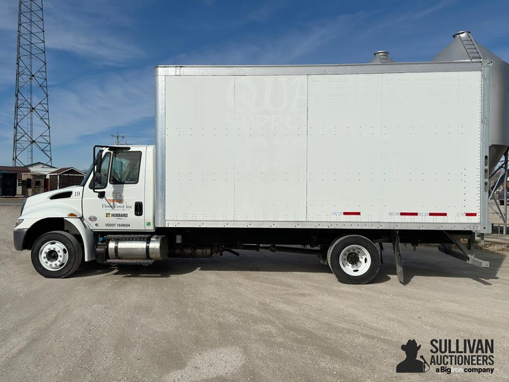 2019-international-durastar-4300-image-8