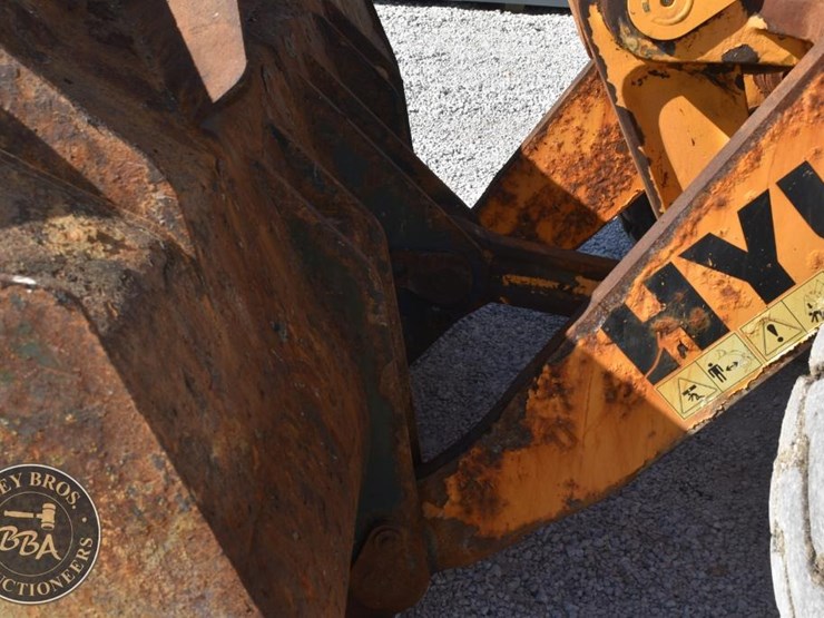 2016-hyundai-hl955-image-13