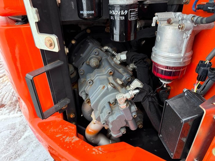 hitachi-zx75us-5-image-44