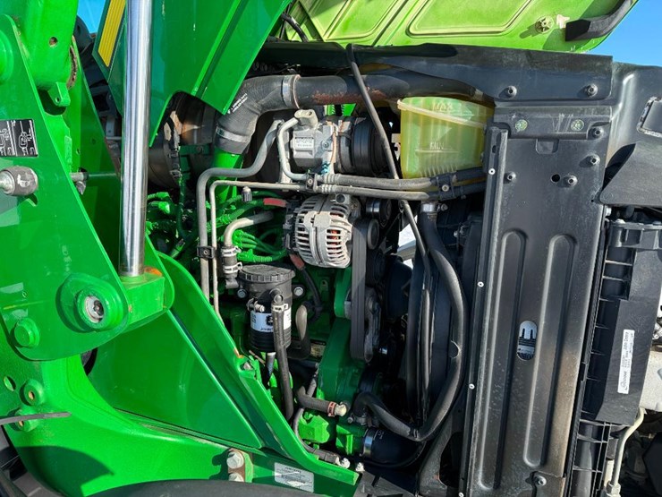 john-deere-6125r-image-48