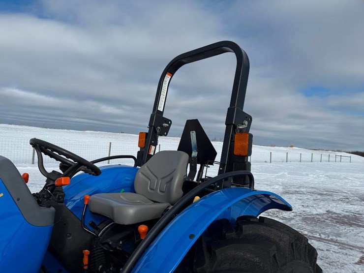 2023-new-holland-workmaster-60-image-17