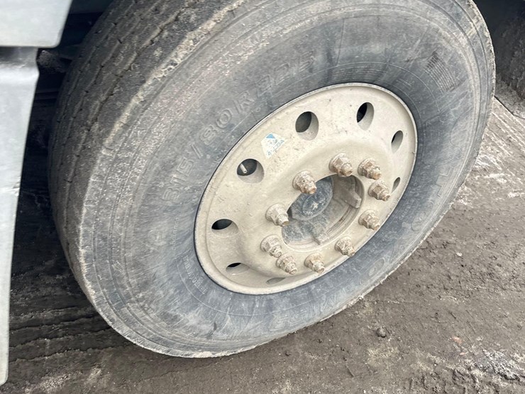 2020-mack-gr64f9-quad/a-dump-truck-image-8