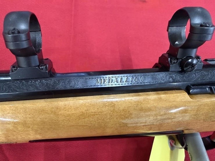 browning-medallion-x-bolt-30-06-sprg-rifle-image-9