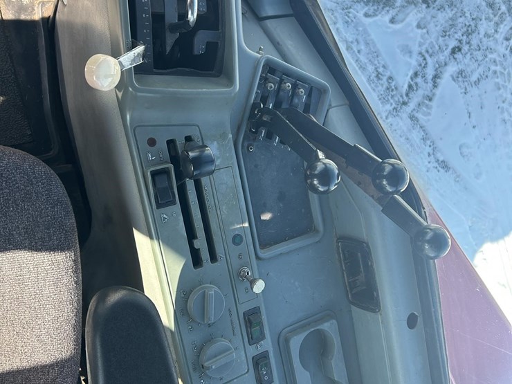 1998-case-ih-8920-image-11