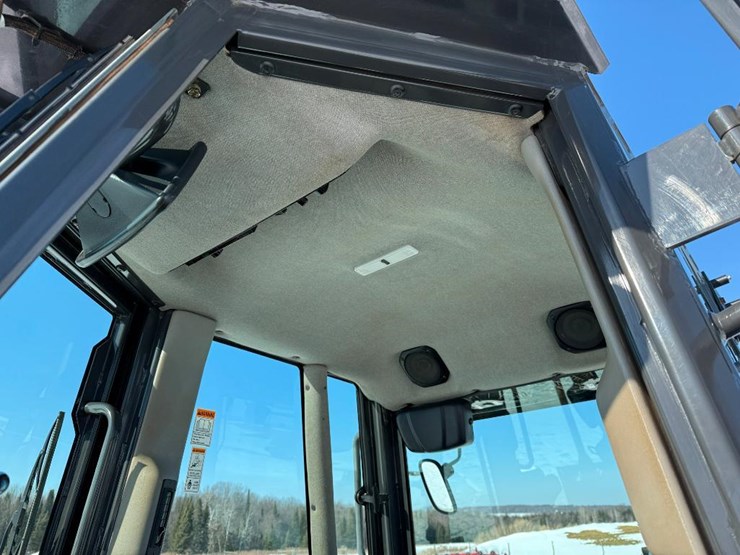 case-1150m-wt-image-47