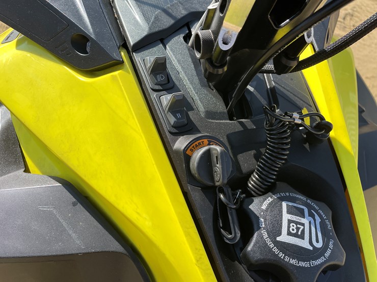 #203-•-2022-ski-doo-renegade-sport-600-efi-snowmobile-(sells-with-bill-of-sale-only)-image-24