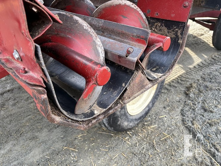 h-&-s-fb7416-image-3