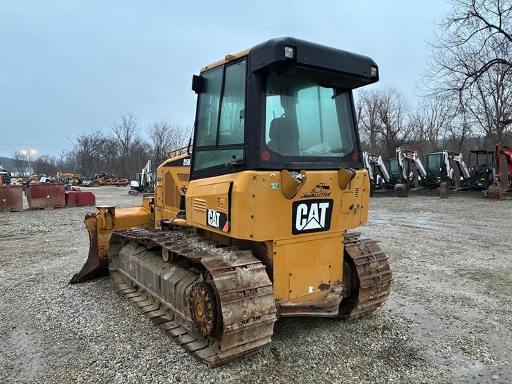 caterpillar-d5k-xl-image-3